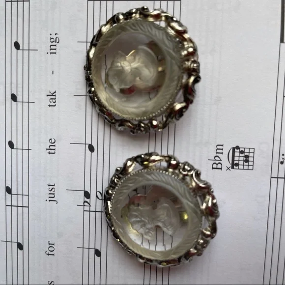 Whitting & Davis Cameo Earrings - Picture 7 of 9